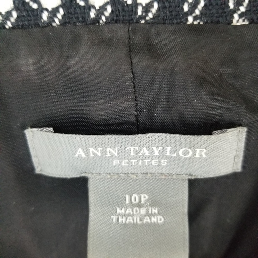 Ann Taylor Petites 10P Black and White Blazer EUC - Picture 6 of 6
